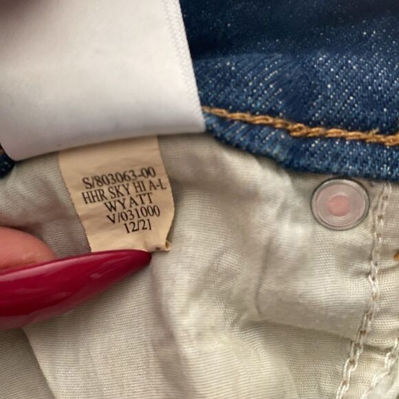 old navy higher high rise sky hi aline secret smooth pockets shorts Wyatt wash - Picture 5 of 11